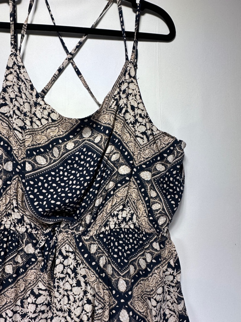 Hayden Los Angeles Bandana Print Jumpsuit Wide Leg Cross Back Rayon Festival 2XL - Picture 2 of 5